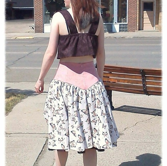 Crop Top and Skirt - Picture 3 of 8